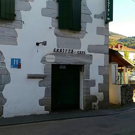 Hostal Ekaitza Hotel Lesaka Eksteriør billede