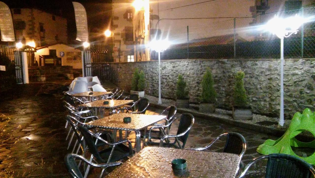 Hostal Ekaitza Hotel Lesaka Eksteriør billede